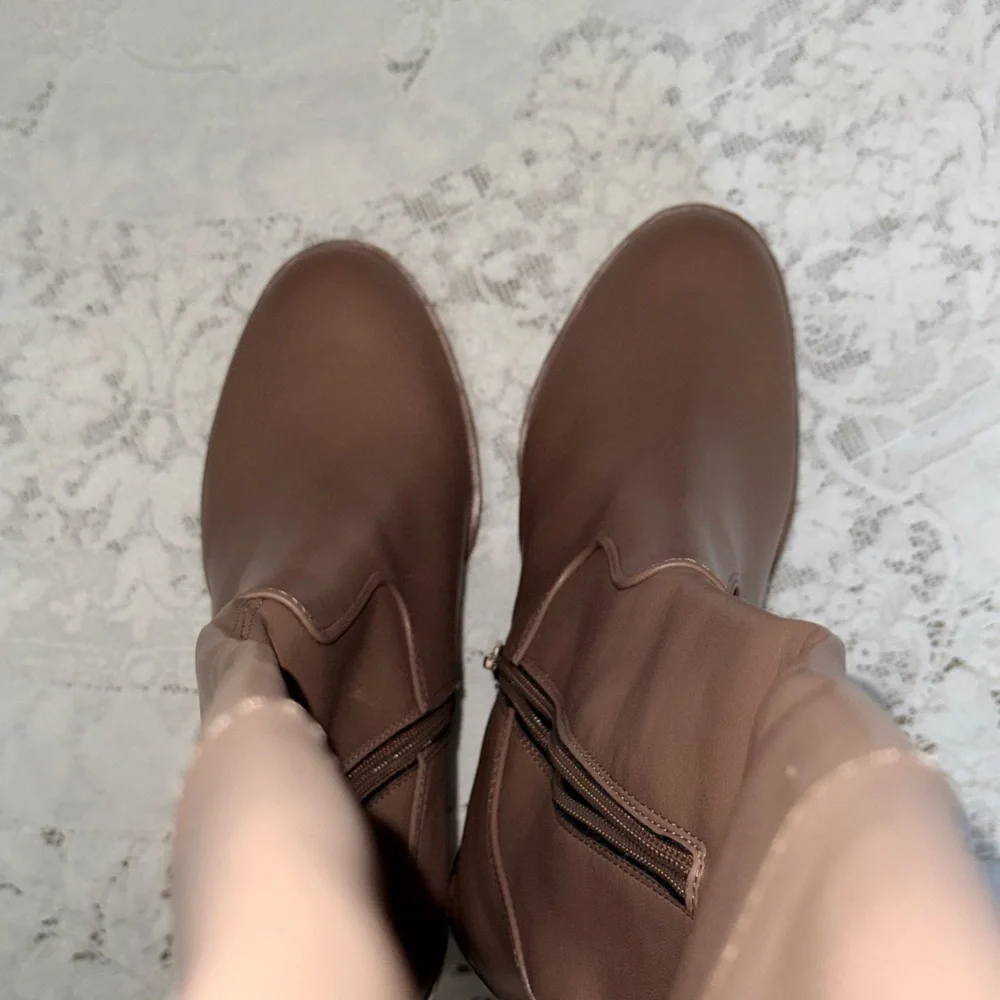 GUESS Taylin  Over the‎ Knee Tan Platform Boots Size 9.5 M